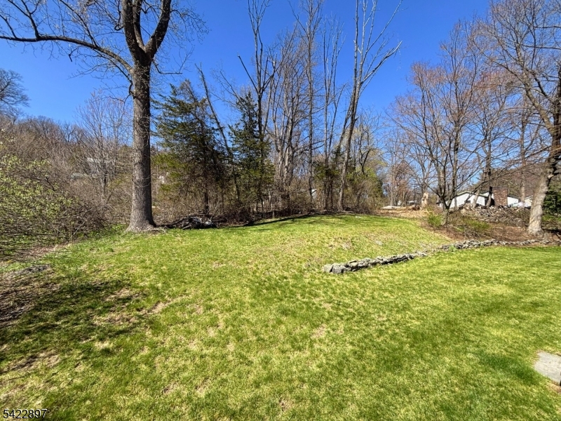 4 Baker Rd
