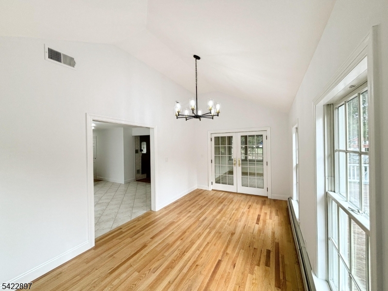 4 Baker Rd