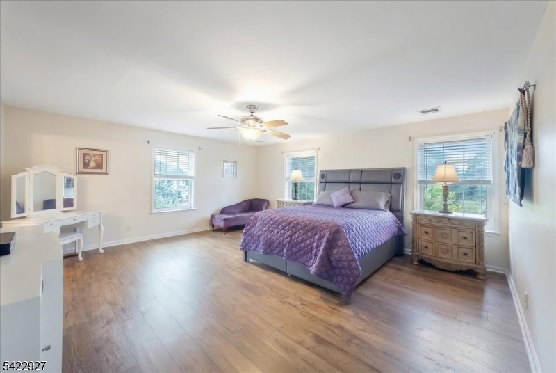 15 Alaco Ln