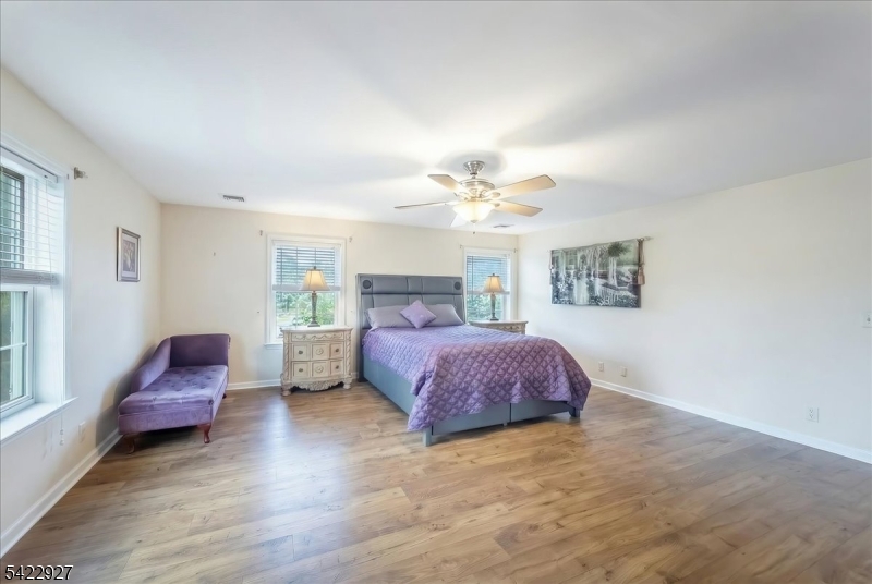 15 Alaco Ln