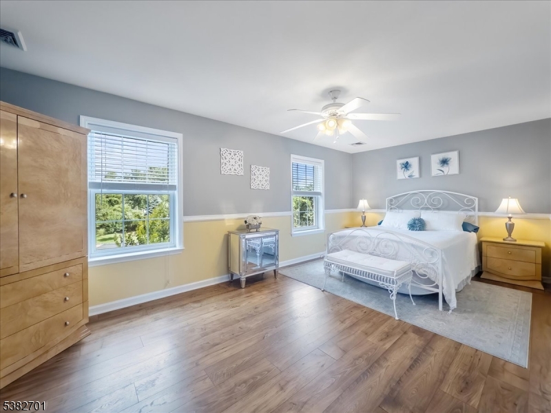 15 Alaco Ln