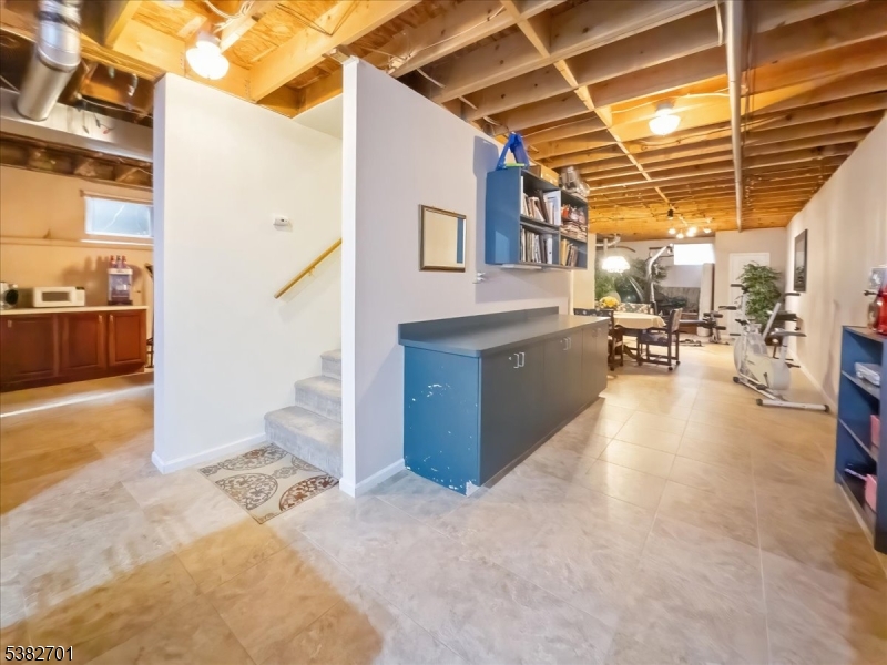 15 Alaco Ln