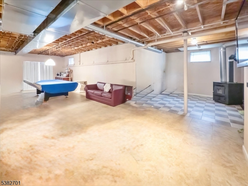 15 Alaco Ln