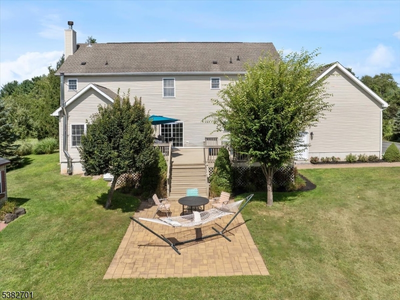15 Alaco Ln
