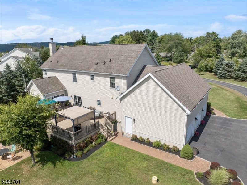 15 Alaco Ln