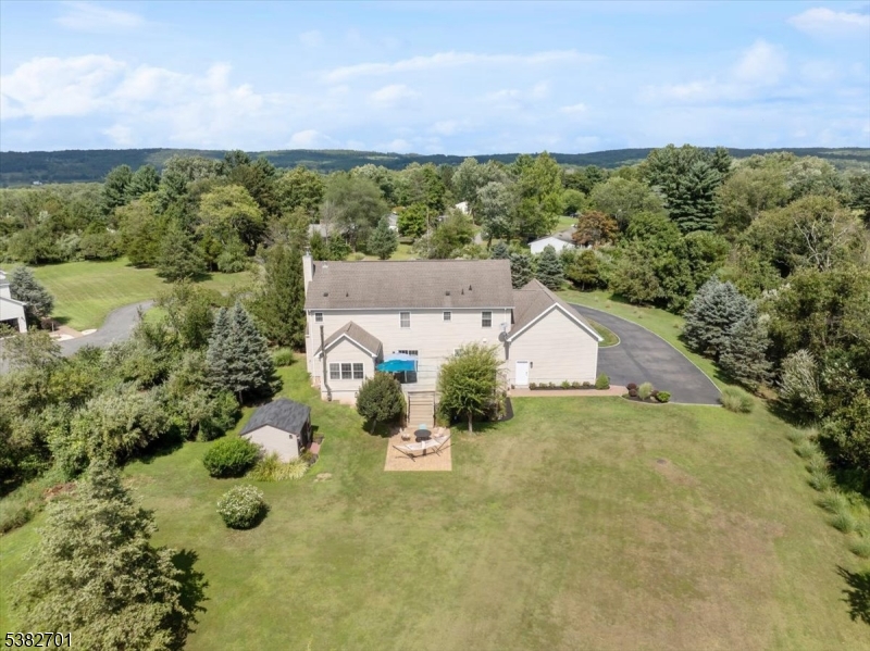 15 Alaco Ln
