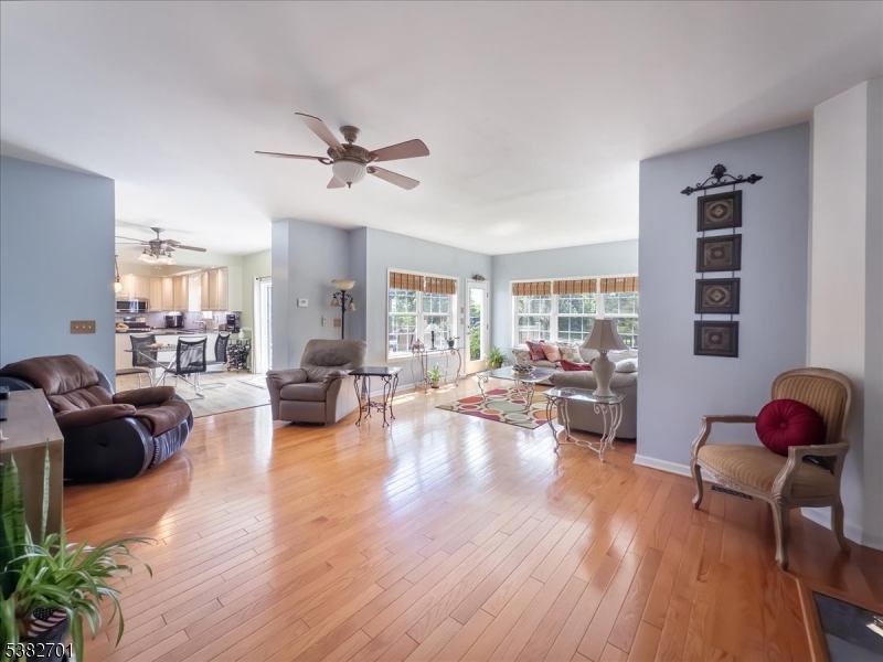 15 Alaco Ln