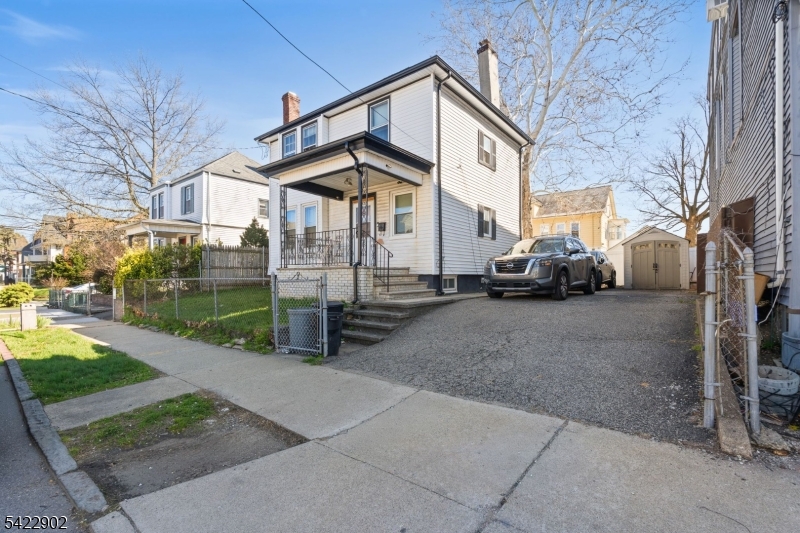 726 14Th Ave