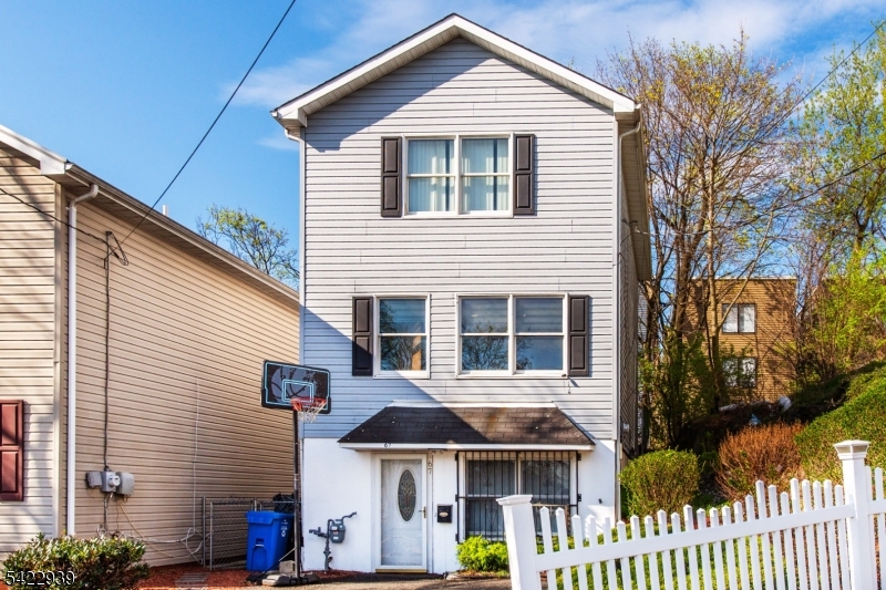 67 Cliff St