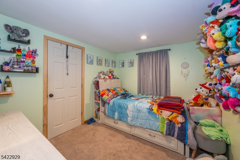 74 Scenic Dr