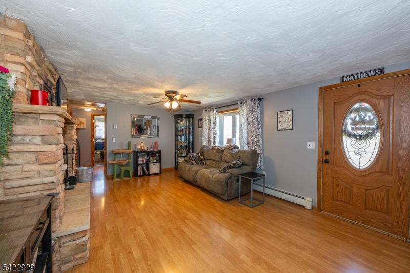 74 Scenic Dr