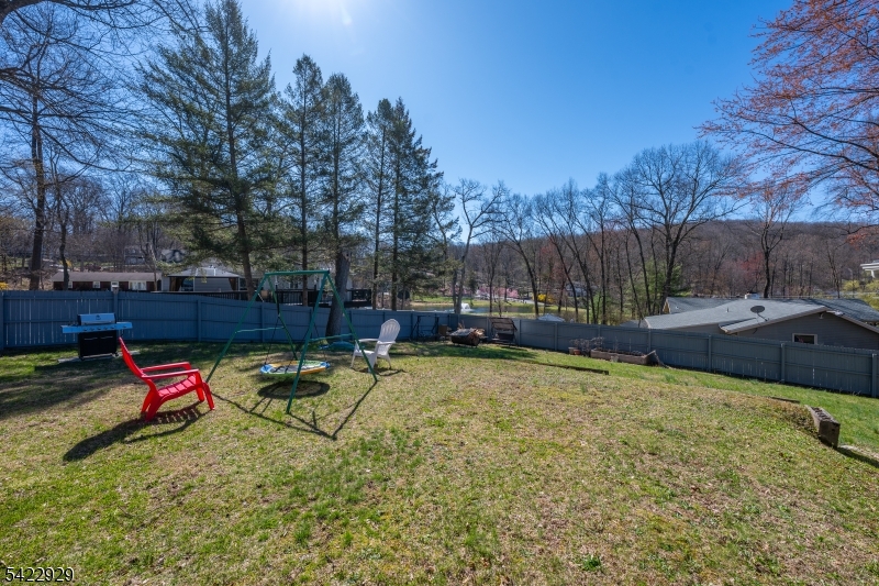 74 Scenic Dr