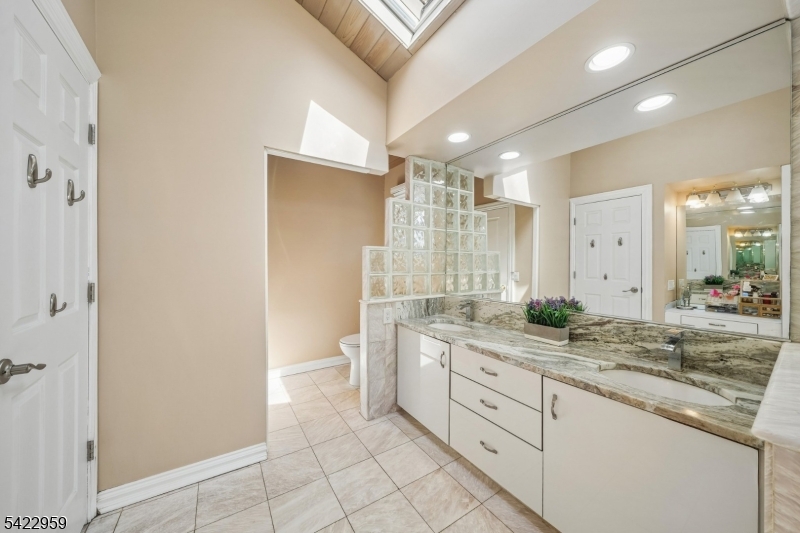 47 Crossbrook Rd