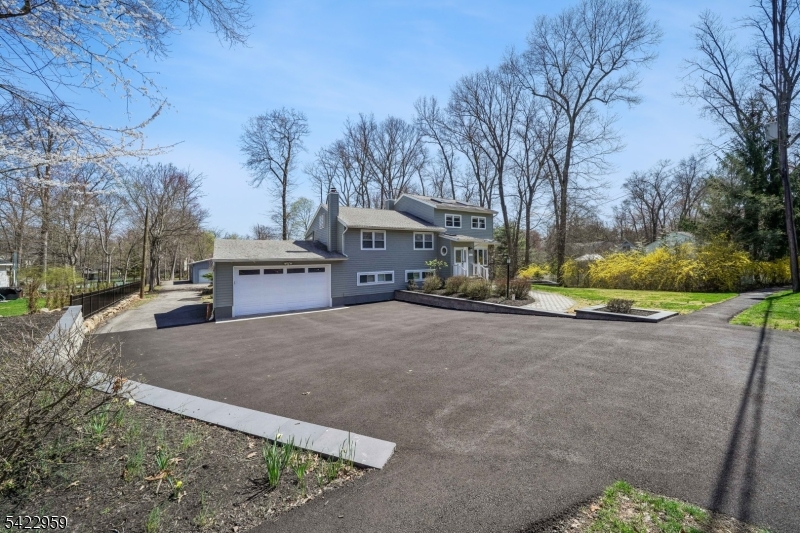 47 Crossbrook Rd