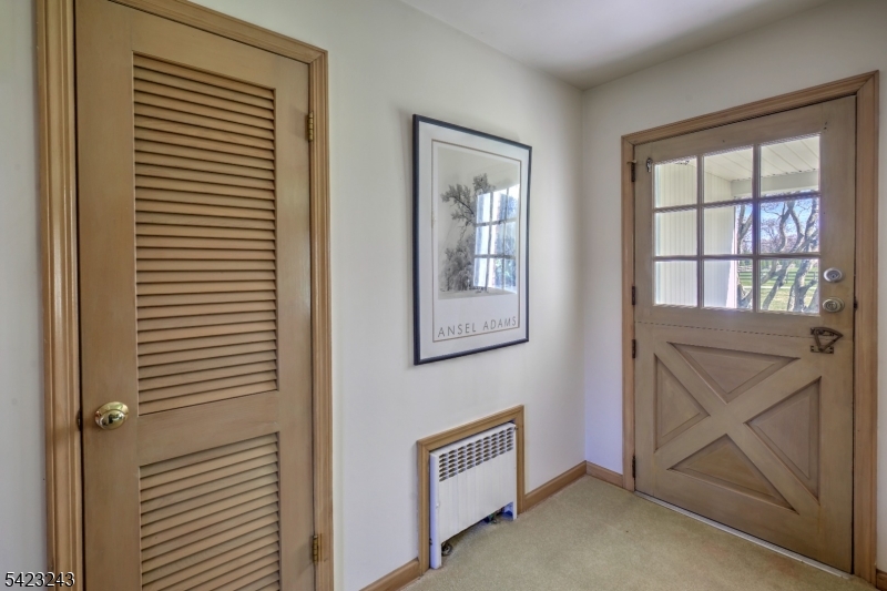 1 Scarlet Oak Rd