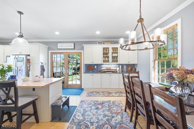173 Point Breeze Dr