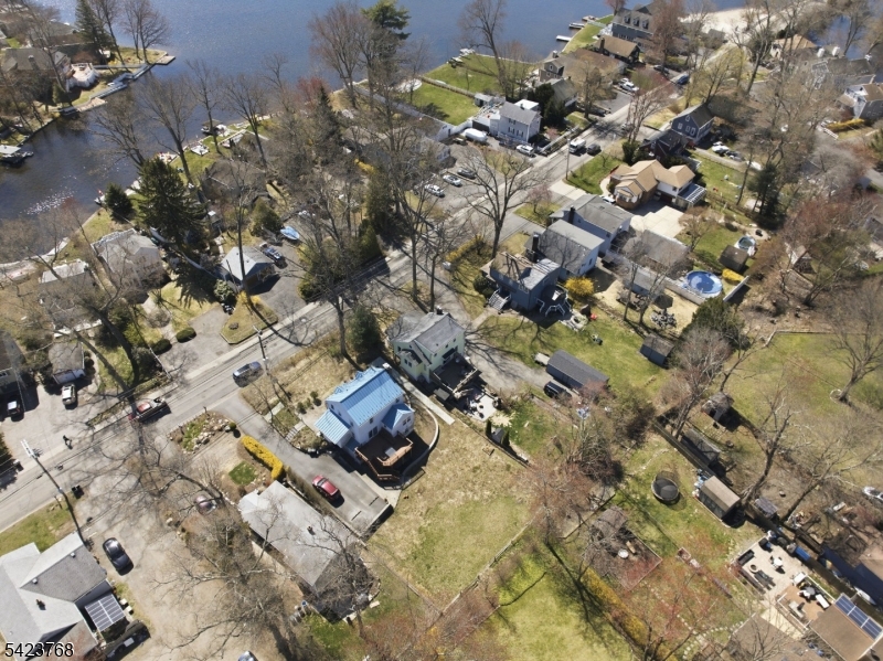 63 FRANKLIN ROAD