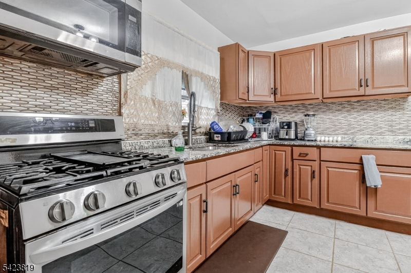752 Highland Ave