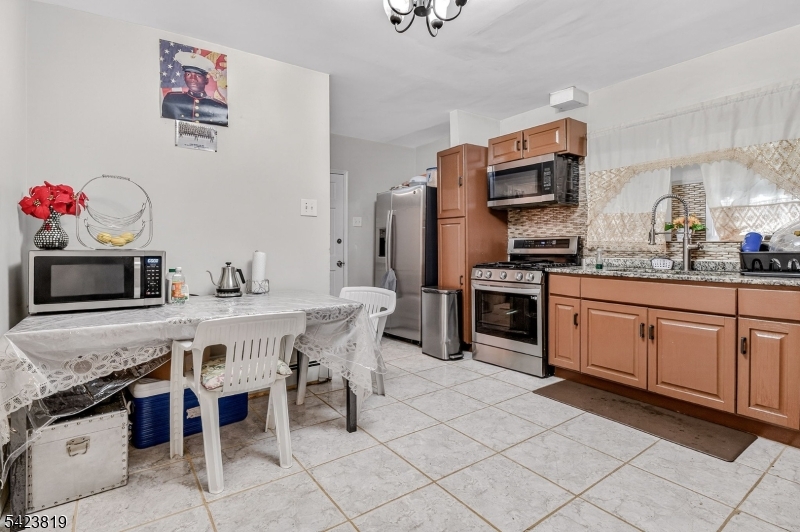 752 Highland Ave