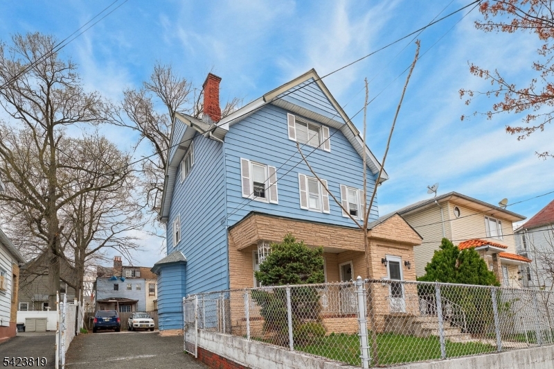 752 Highland Ave