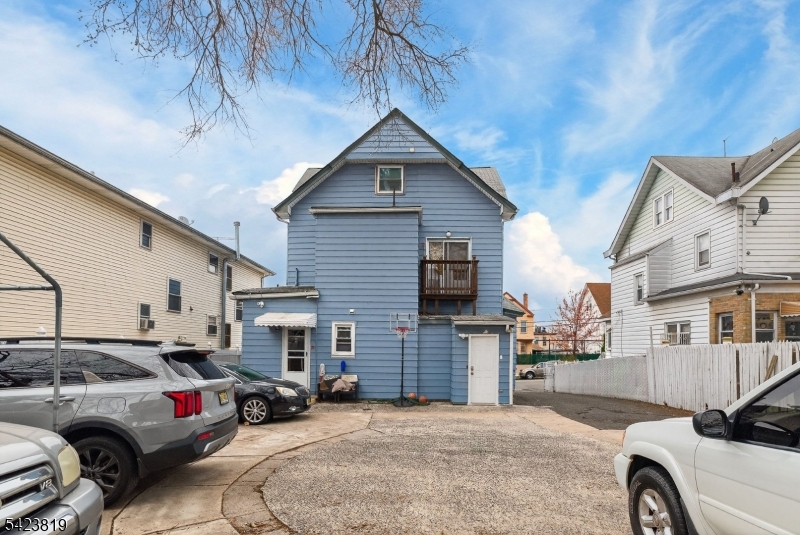 752 Highland Ave