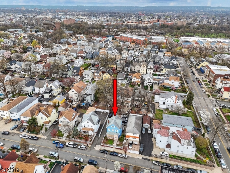 752 Highland Ave