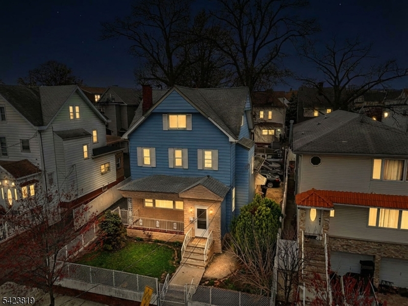 752 Highland Ave
