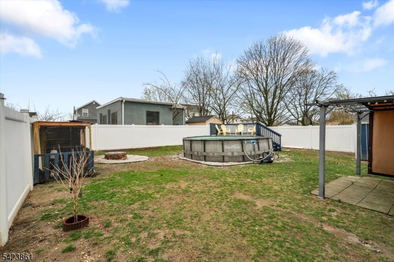 111 N Laurel St
