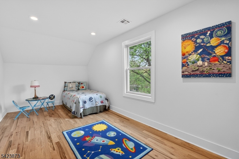 287 Orange Rd