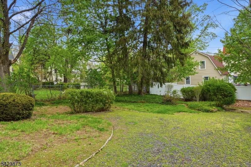 287 Orange Rd