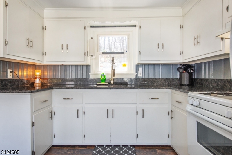 516 Upper Highland Lks Dr