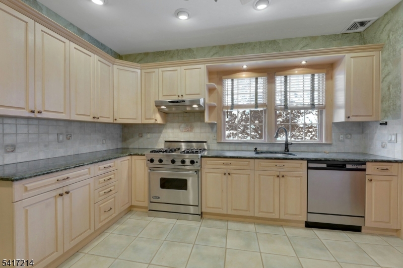 314 Knickerbocker Rd