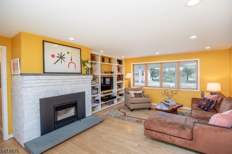 1714 Linvale-Harbourton R