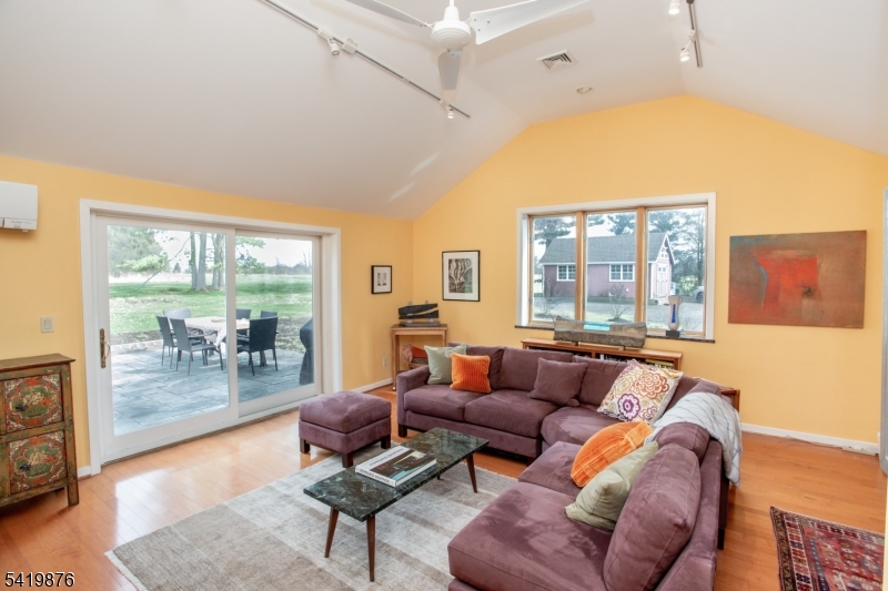1714 Linvale-Harbourton R