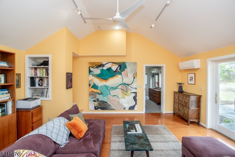 1714 Linvale-Harbourton R