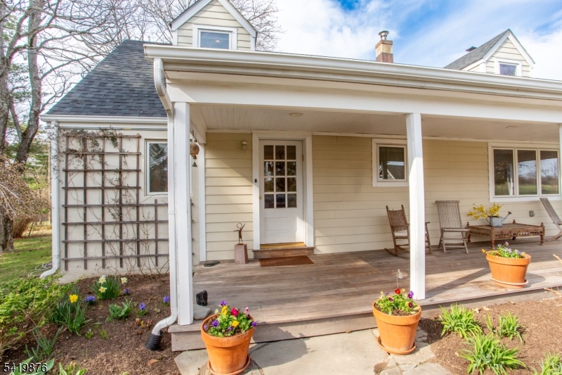 1714 Linvale-Harbourton R