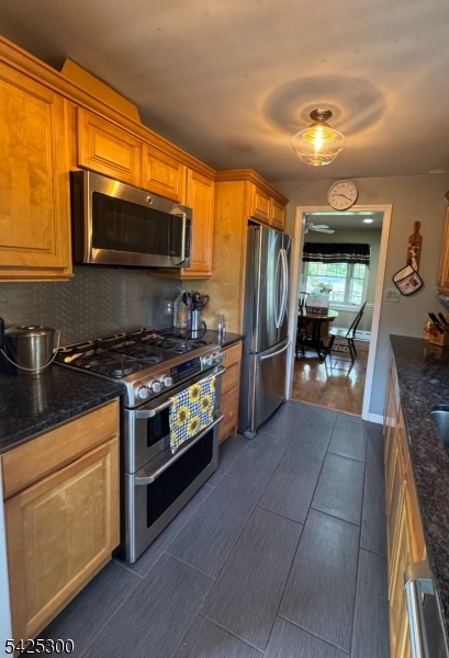 200 Mountain Rd