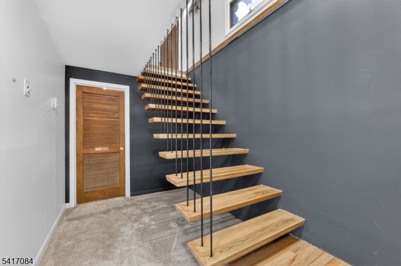 39 Skyline Dr