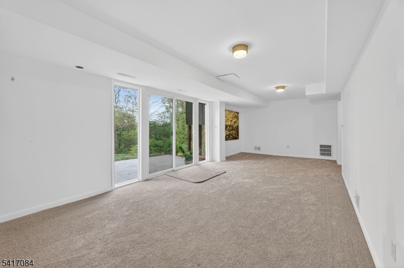 39 Skyline Dr
