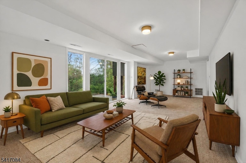 39 Skyline Dr