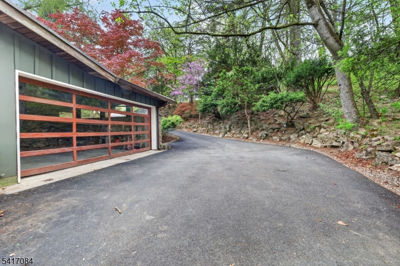 39 Skyline Dr