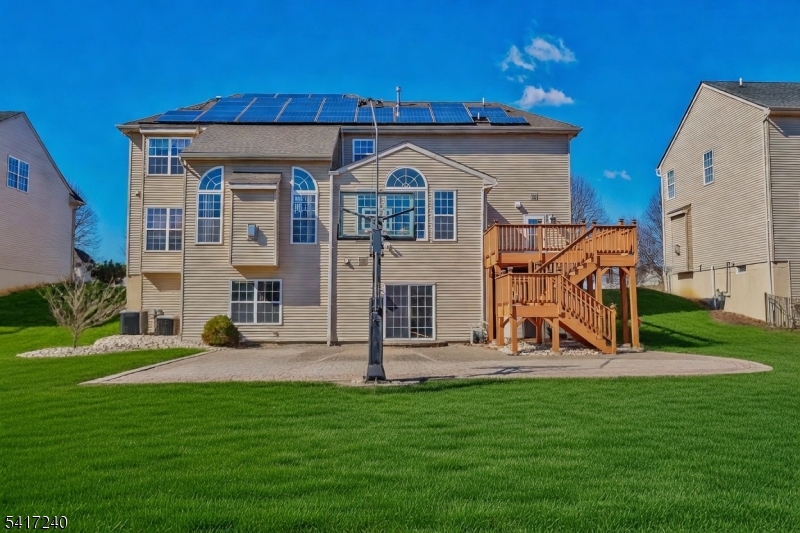 4 ELM DR