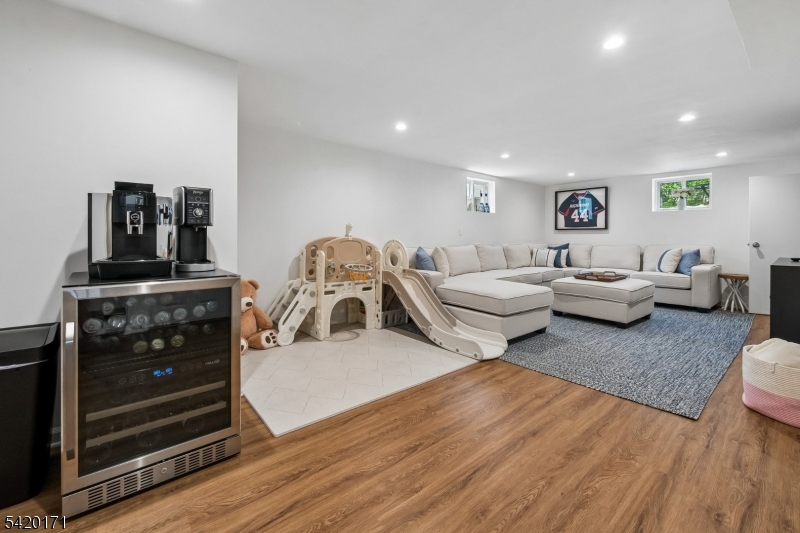 41 Milton Ave