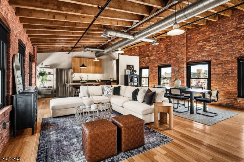 61 NJ Railroad Avenue #40