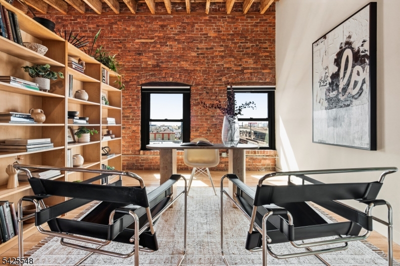 61 NJ Railroad Avenue #40