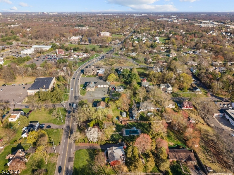 1774 Amwell Rd