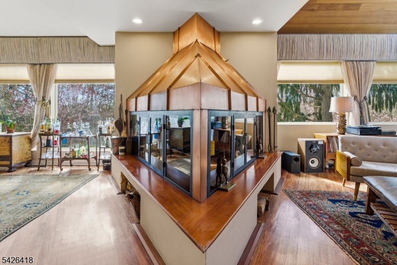 72 Washington Valley Rd