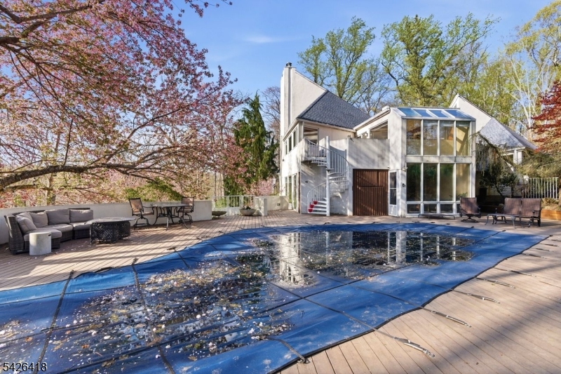 72 Washington Valley Rd