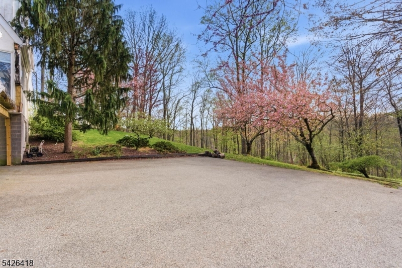 72 Washington Valley Rd