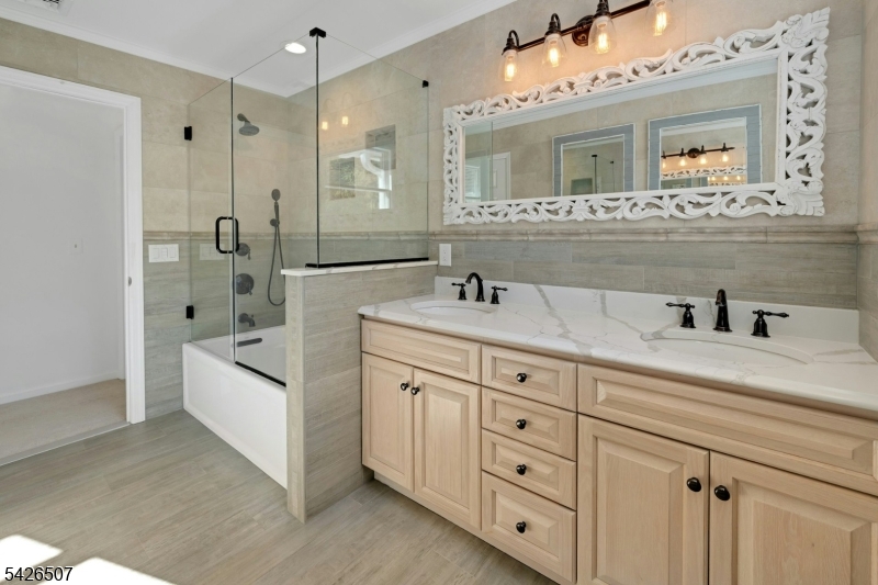 28 Alize Dr